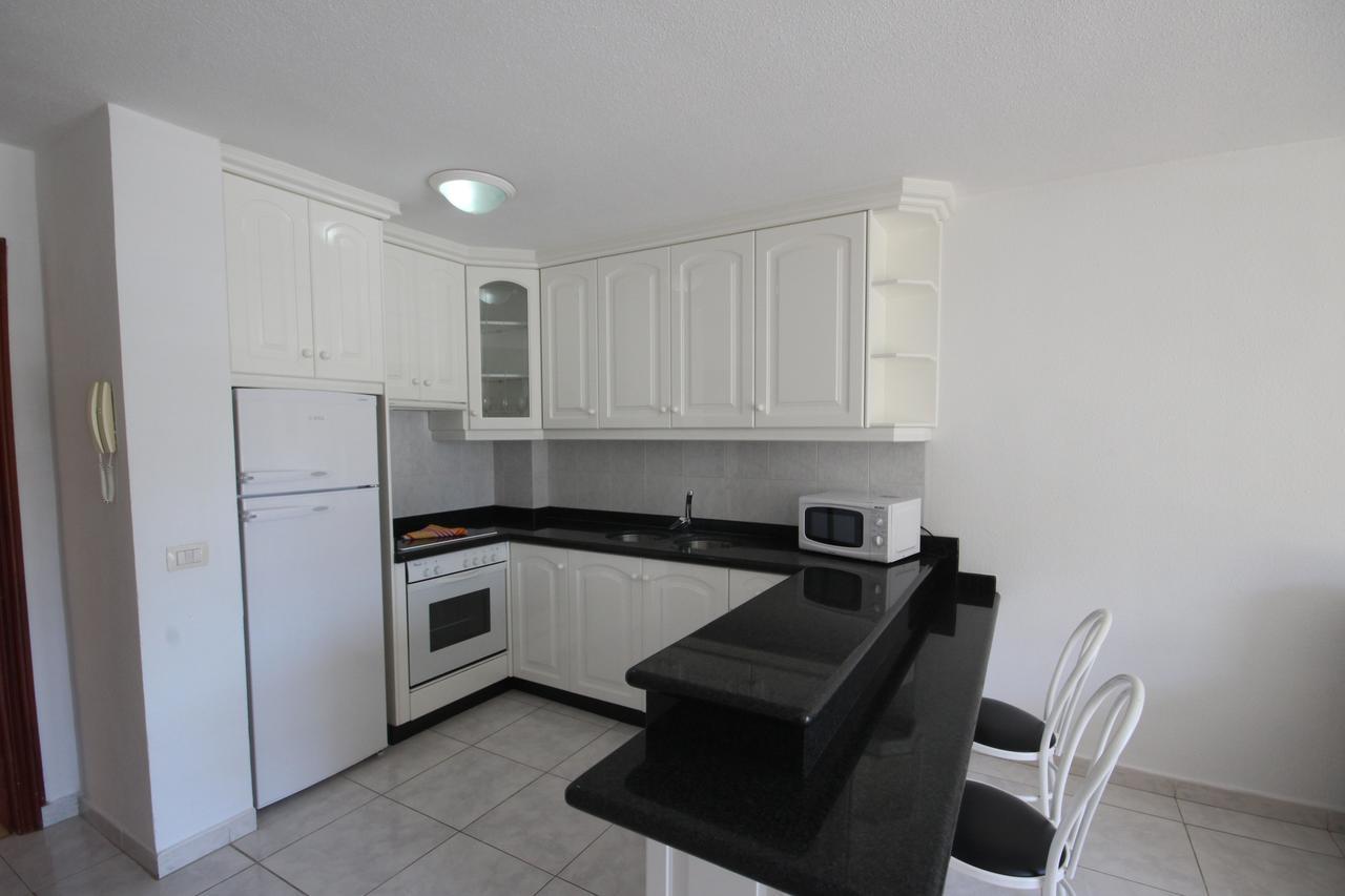 Apartamentos Isla Tenerife Sur (Adults Only) Тенерифе Экстерьер фото